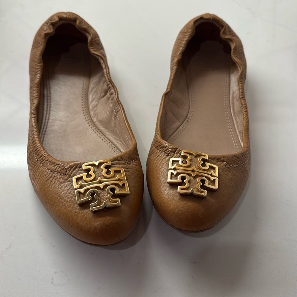 Tory Burch 6.5 wore a few times still amazing condition